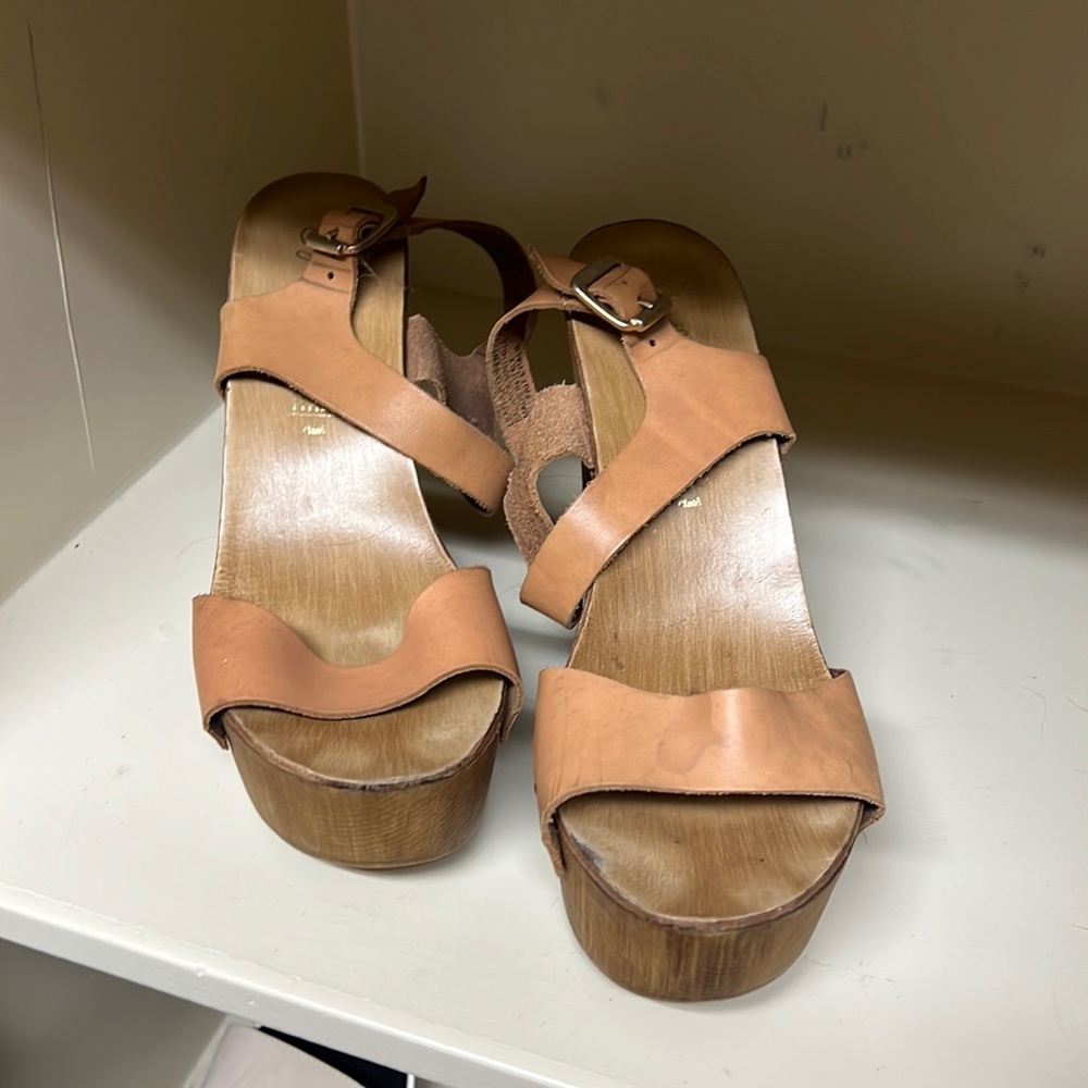 Seychelles wedges